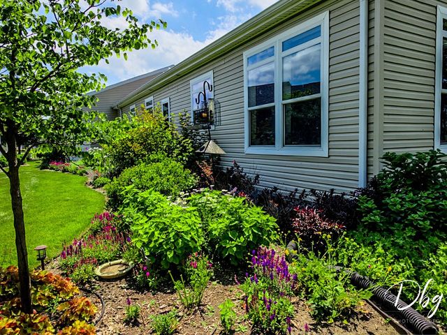 1512 Concord Circle, Grayslake, IL 60030