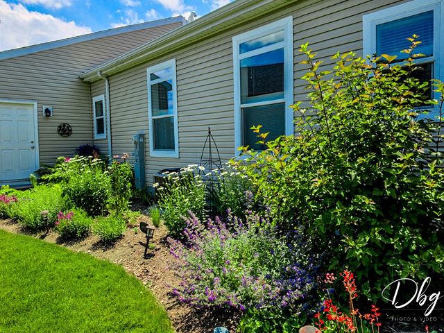 1512 Concord Circle, Grayslake, IL 60030