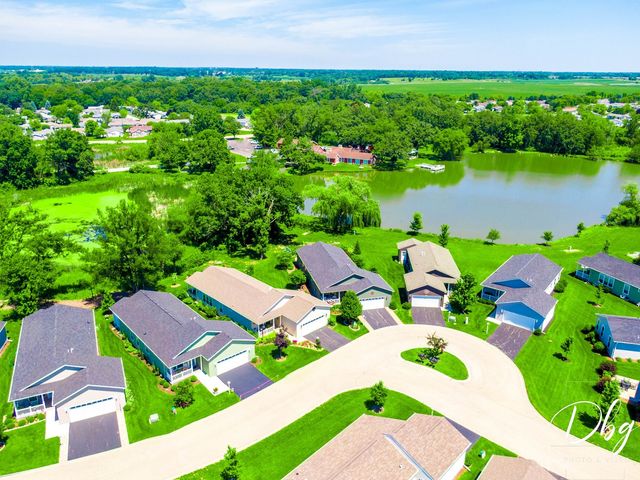 1512 Concord Circle, Grayslake, IL 60030