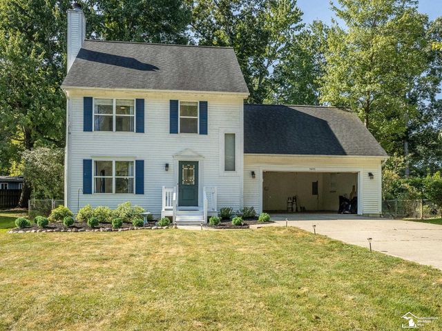 5893 Forestal Drive, Waterford Twp, MI 48327