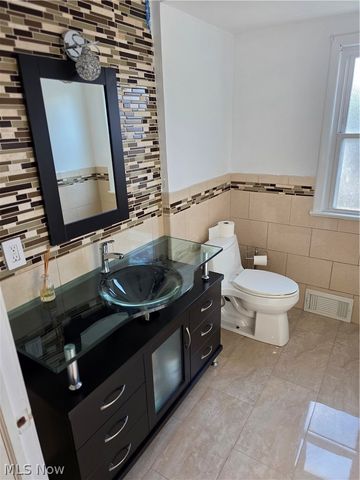 5820 Wilson Mills Road, Highland Hills, OH 44143