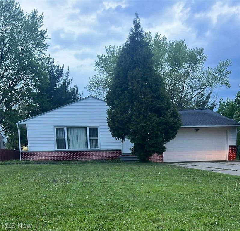 5820 Wilson Mills Road, Highland Hills, OH 44143