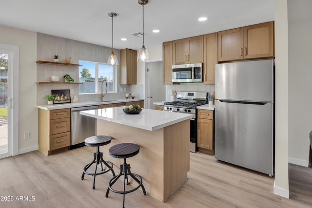 643 E HARMONY Avenue, Mesa, AZ 85204