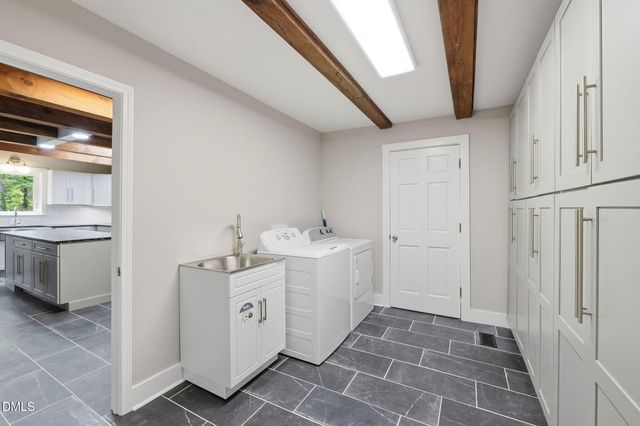 5621 Nc Hwy 54 W, Chapel Hill, NC 27516