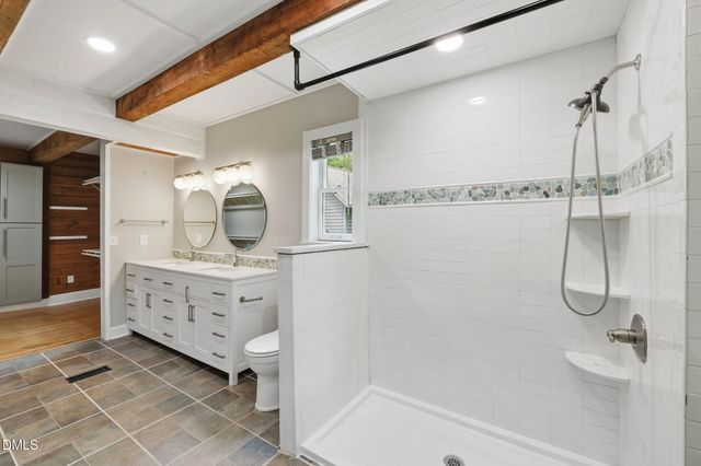 5621 Nc Hwy 54 W, Chapel Hill, NC 27516