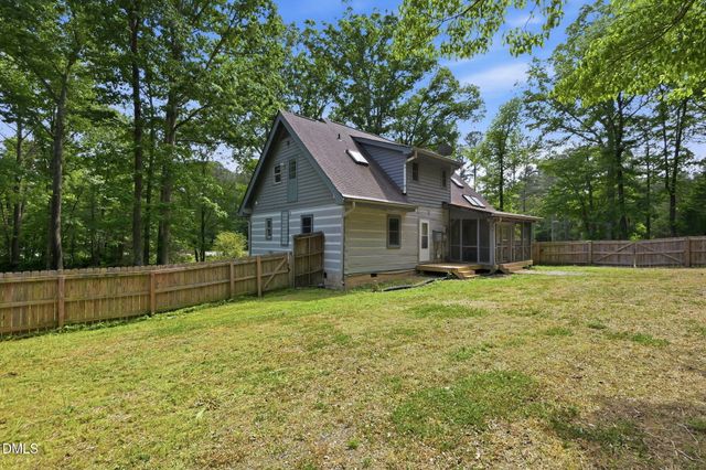 5621 Nc Hwy 54 W, Chapel Hill, NC 27516