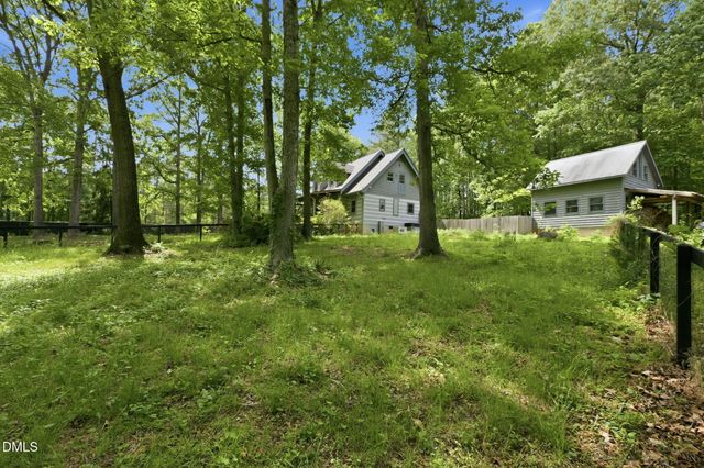 5621 Nc Hwy 54 W, Chapel Hill, NC 27516