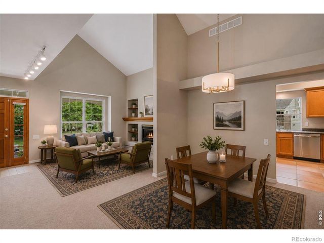 2909 W Long Circle E, Littleton, CO 80120