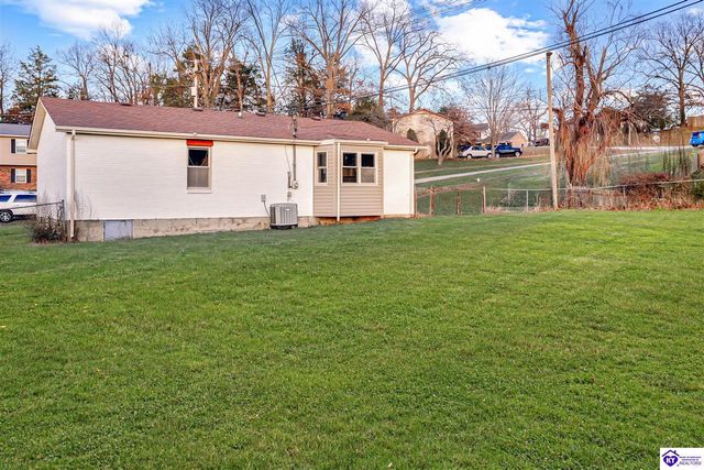 858 Shelby Avenue, Radcliff, KY 40160