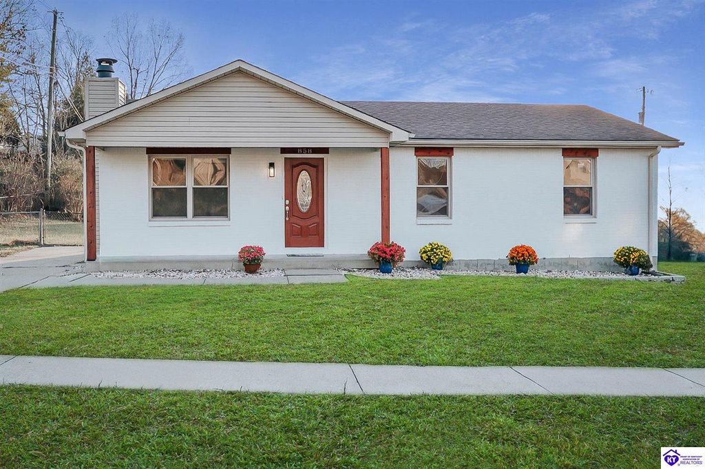 858 Shelby Avenue, Radcliff, KY 40160