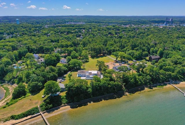 54 Arlington Drive, Buzzards Bay, MA 02532