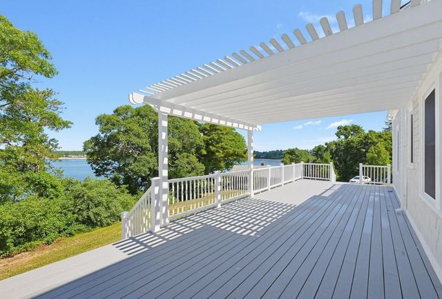 54 Arlington Drive, Buzzards Bay, MA 02532