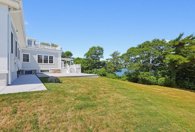 54 Arlington Drive, Buzzards Bay, MA 02532