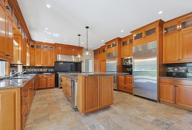 54 Arlington Drive, Buzzards Bay, MA 02532
