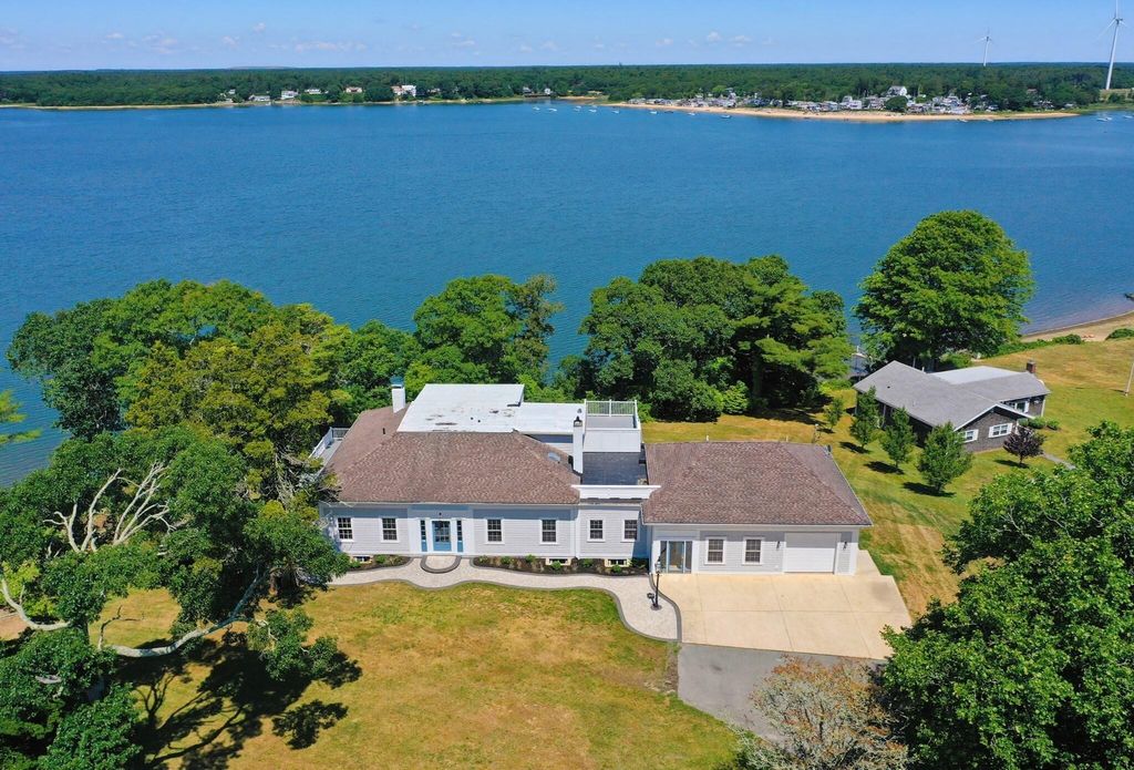 54 Arlington Drive, Buzzards Bay, MA 02532