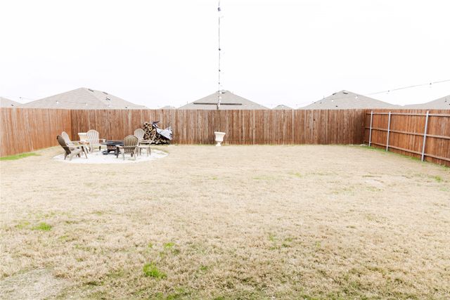 6505 Waterfall Lane, Princeton, TX 75407
