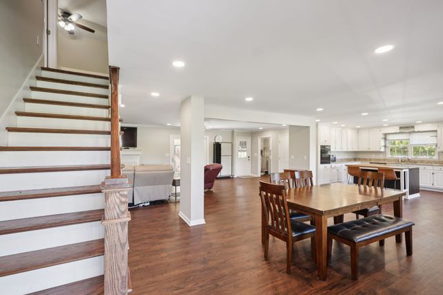 2397 Mt View Rd, Manchester, TN 37355