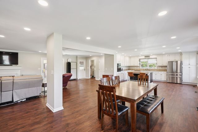 2397 Mt View Rd, Manchester, TN 37355