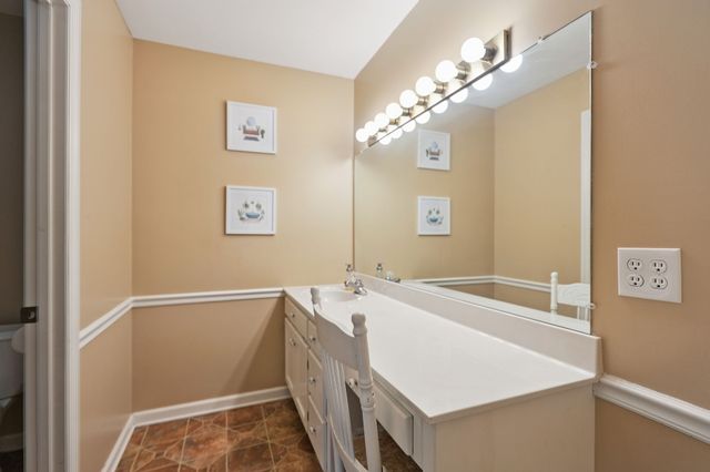 2397 Mt View Rd, Manchester, TN 37355