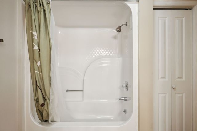 2397 Mt View Rd, Manchester, TN 37355