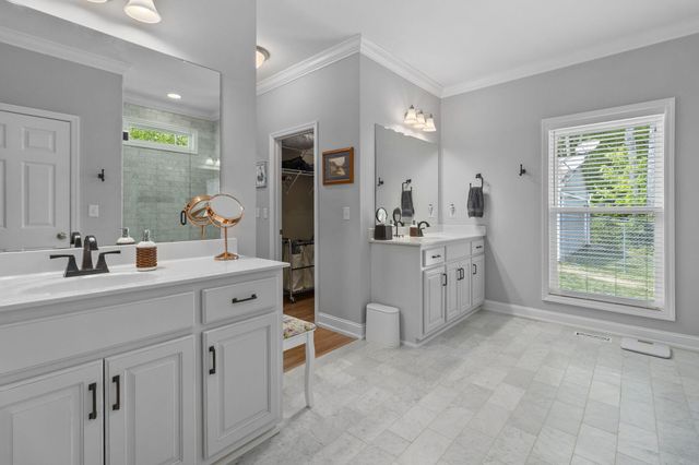 1647 Crowe Circle, Soddy Daisy, TN 37379