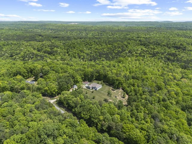 1647 Crowe Circle, Soddy Daisy, TN 37379