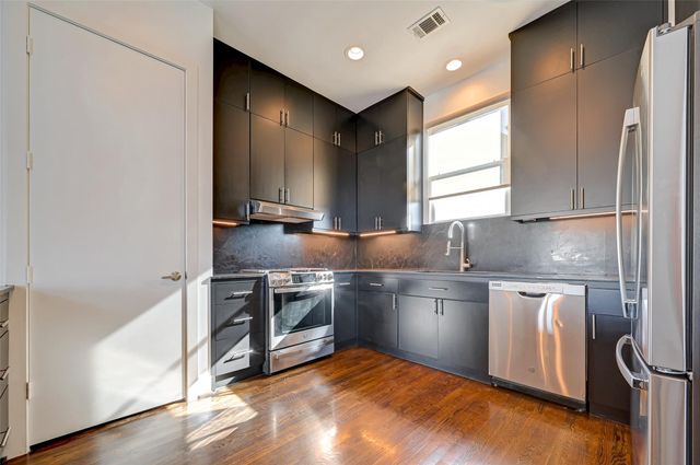 5342 Darling Street B, Houston, TX 77007