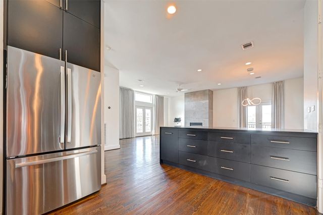 5342 Darling Street B, Houston, TX 77007