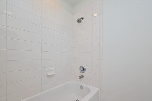 5342 Darling Street B, Houston, TX 77007