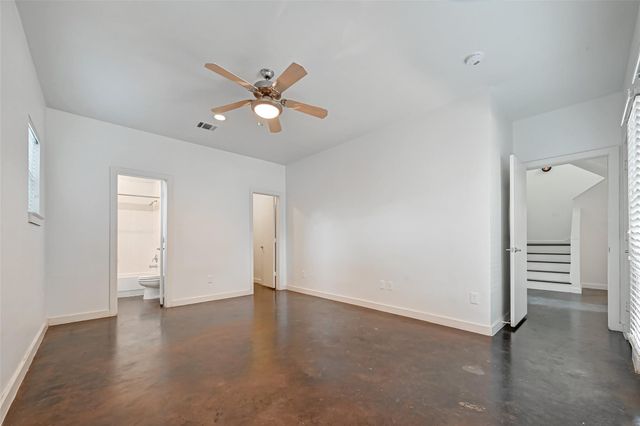 5342 Darling Street B, Houston, TX 77007