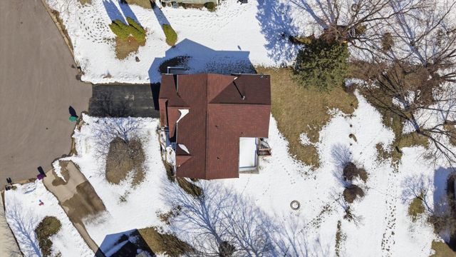 114 Galahad Court, Poplar Grove, IL 61065