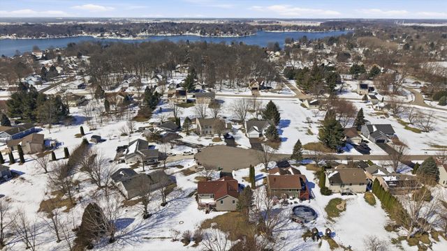 114 Galahad Court, Poplar Grove, IL 61065