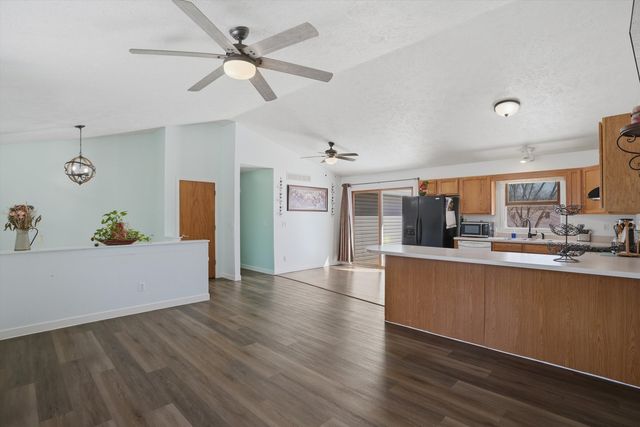 114 Galahad Court, Poplar Grove, IL 61065