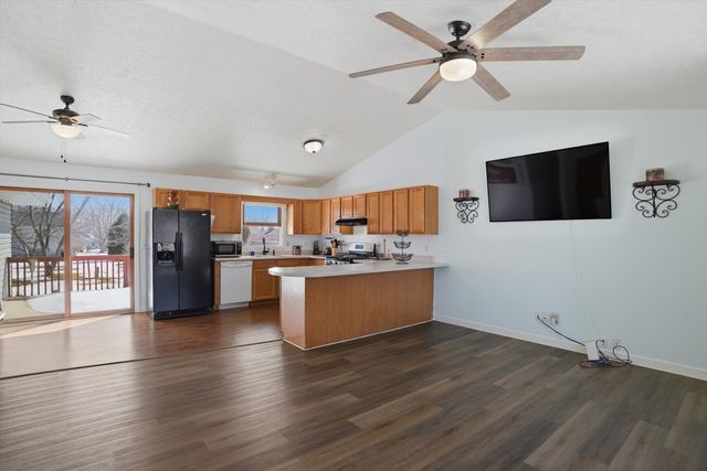 114 Galahad Court, Poplar Grove, IL 61065