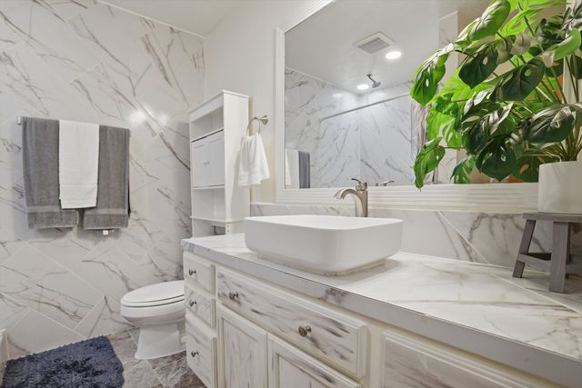 114 Galahad Court, Poplar Grove, IL 61065