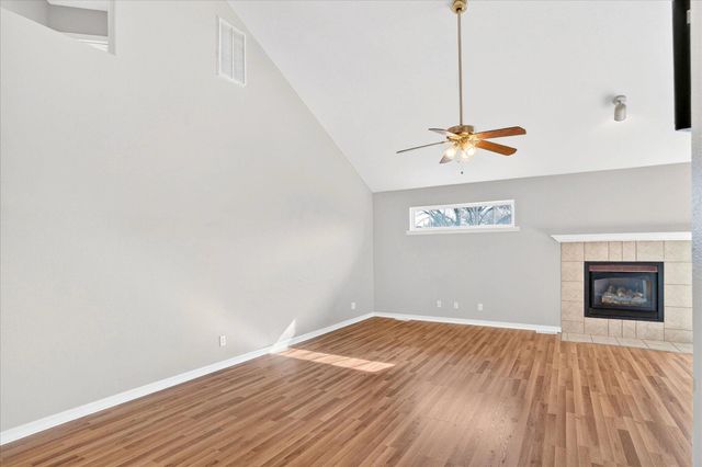 1518 W Coach House Court, Nixa, MO 65714