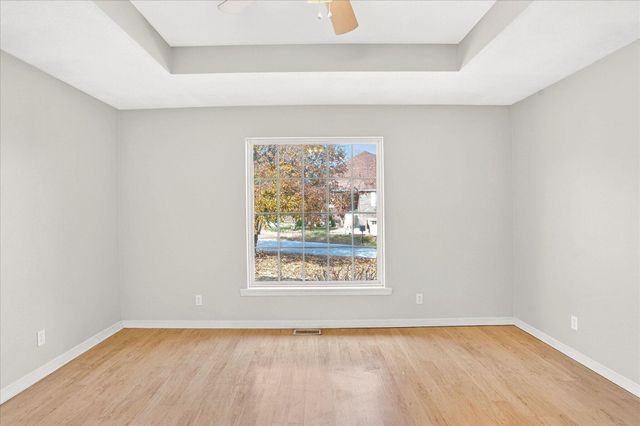 1518 W Coach House Court, Nixa, MO 65714