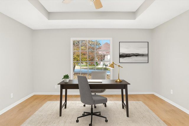 1518 W Coach House Court, Nixa, MO 65714