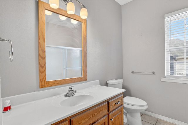 1518 W Coach House Court, Nixa, MO 65714