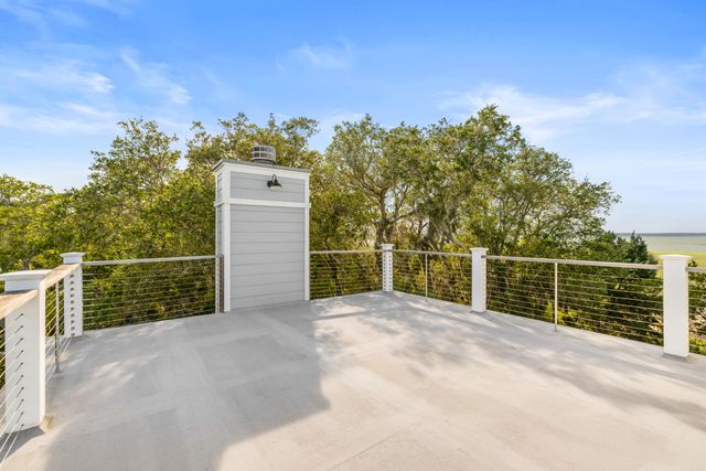 3019 Buccaneer Road, Isle Of Palms, SC 29451