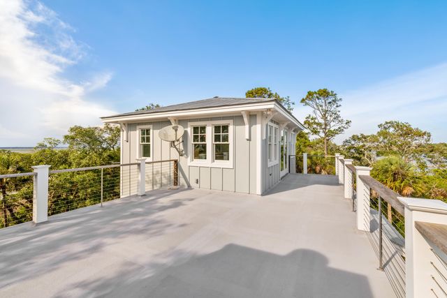 3019 Buccaneer Road, Isle Of Palms, SC 29451