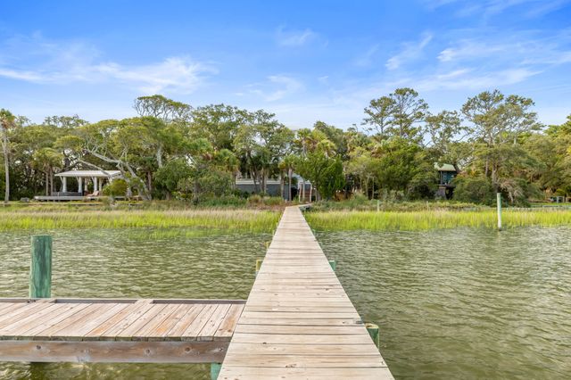 3019 Buccaneer Road, Isle Of Palms, SC 29451