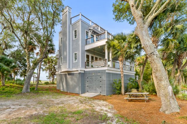 3019 Buccaneer Road, Isle Of Palms, SC 29451