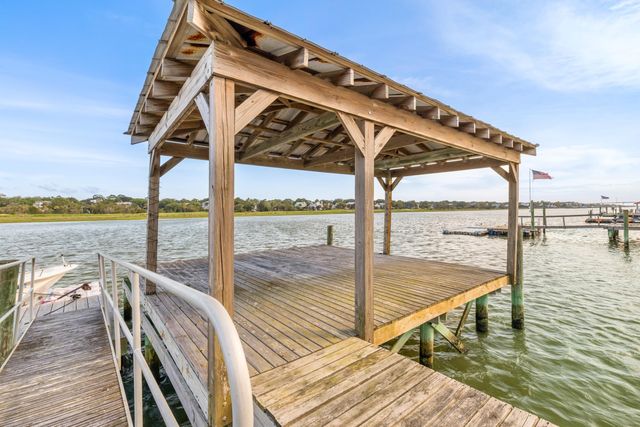 3019 Buccaneer Road, Isle Of Palms, SC 29451