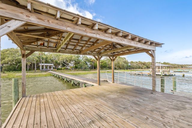 3019 Buccaneer Road, Isle Of Palms, SC 29451