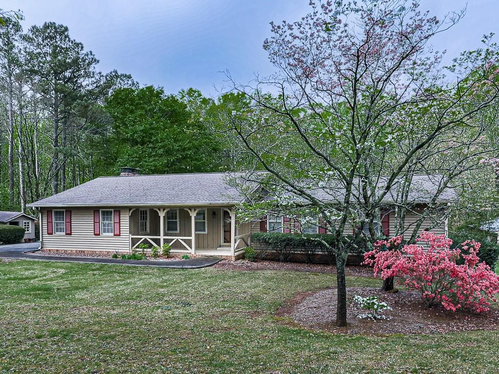 4445 Moon Station NW Lane, Acworth, GA 30101