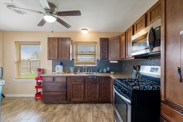 2423 Metz Street, Houston, TX 77034