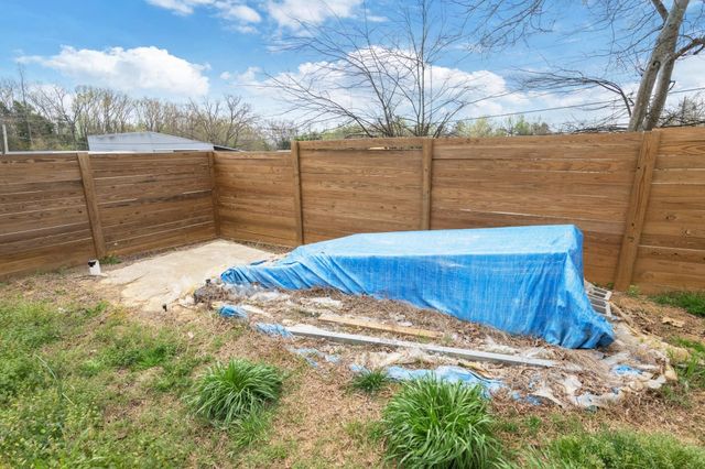 252 LUNA ST, Decaturville, TN 38329