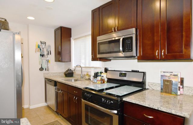 912 IRVINGTON ST, Oxon Hill, MD 20745