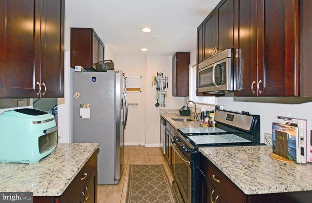 912 IRVINGTON ST, Oxon Hill, MD 20745